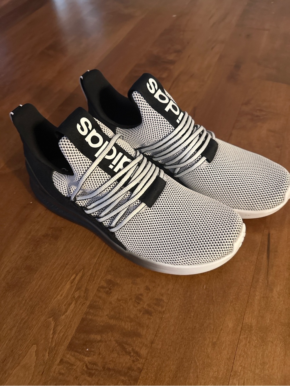 Adidas Cloudfoam Comfort Sneakers Men’s 101/2 Black White Slip On Walking Shoes